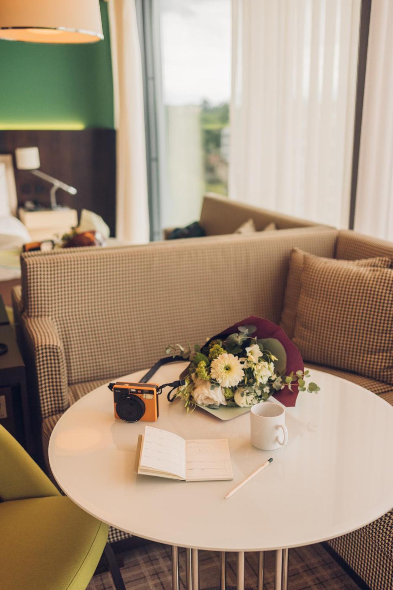 Hotel Crowne Plaza Geneva By Ihg 4*
